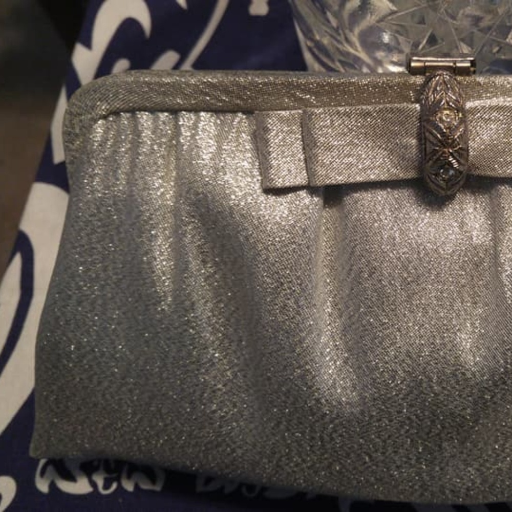 **HOLIDAY SALE** Elegant  silver vintage clutch